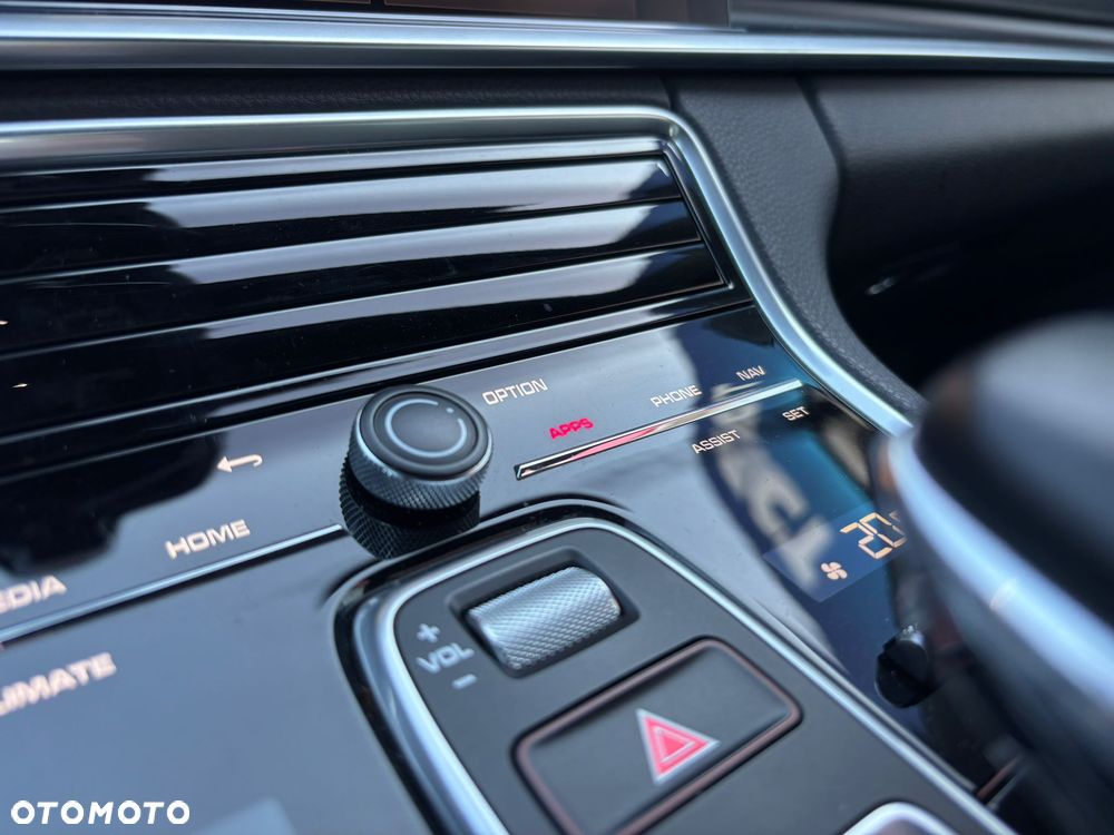 Porsche Panamera 4 Platinum Edition - 25