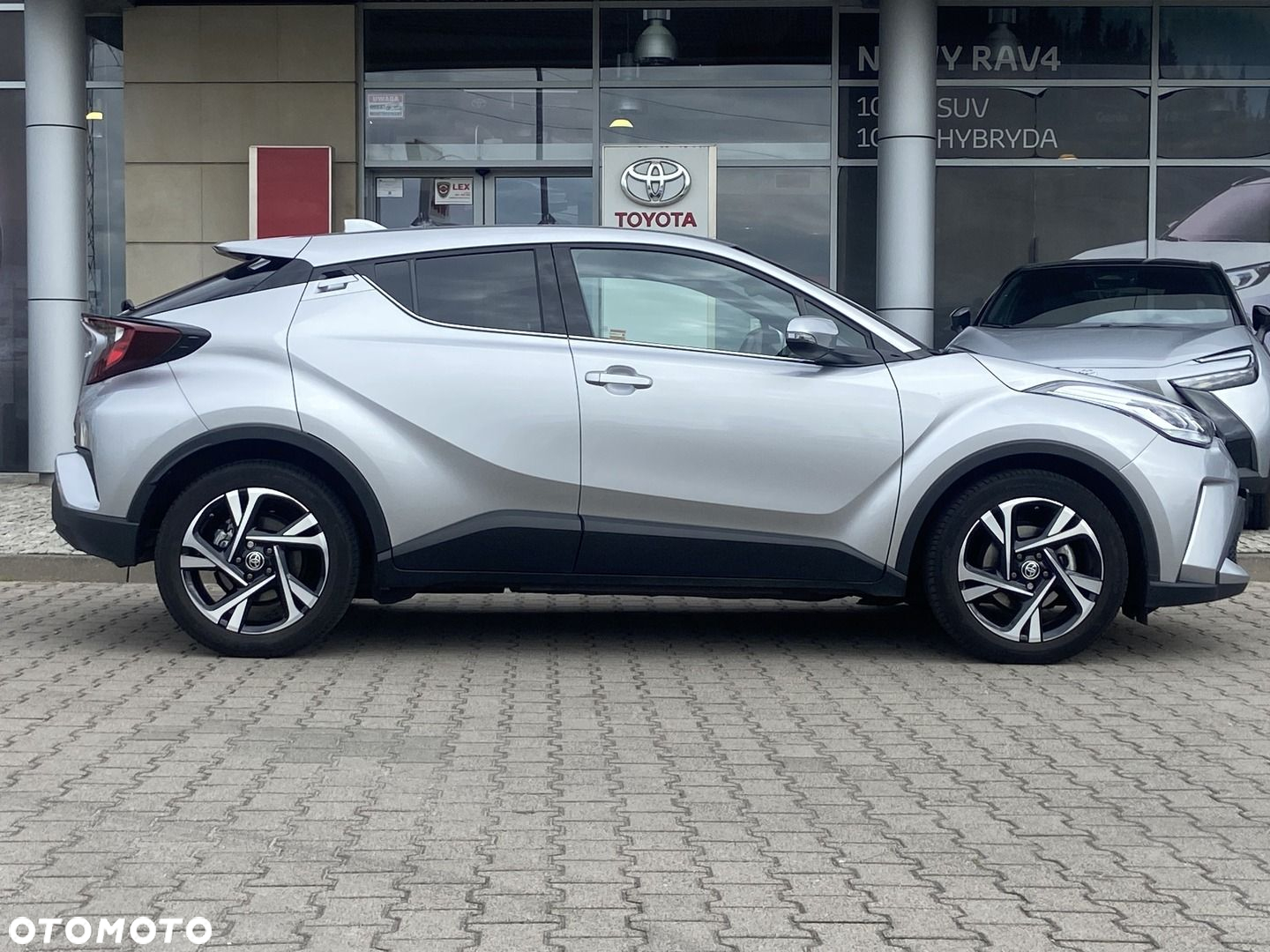 Toyota C-HR - 3
