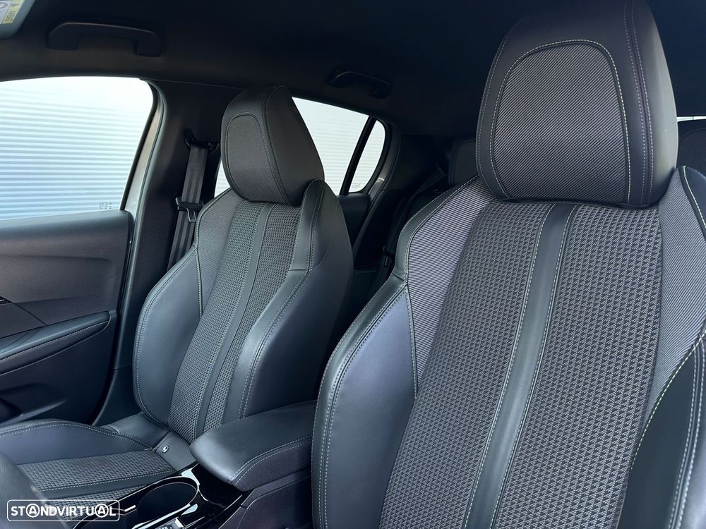 Peugeot e-208 50 kWh GT - 8