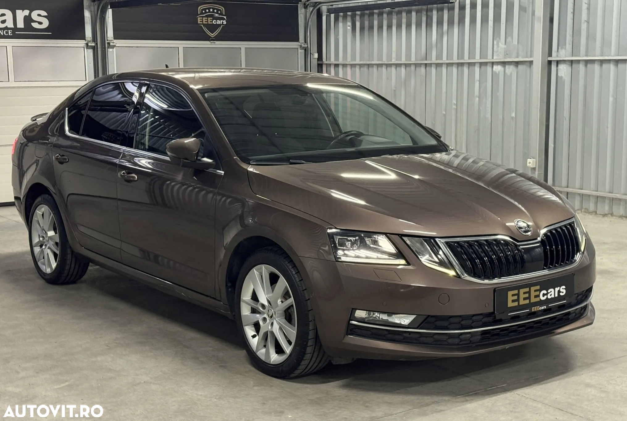 Skoda Octavia 1.6 TDI DSG Ambition - 21
