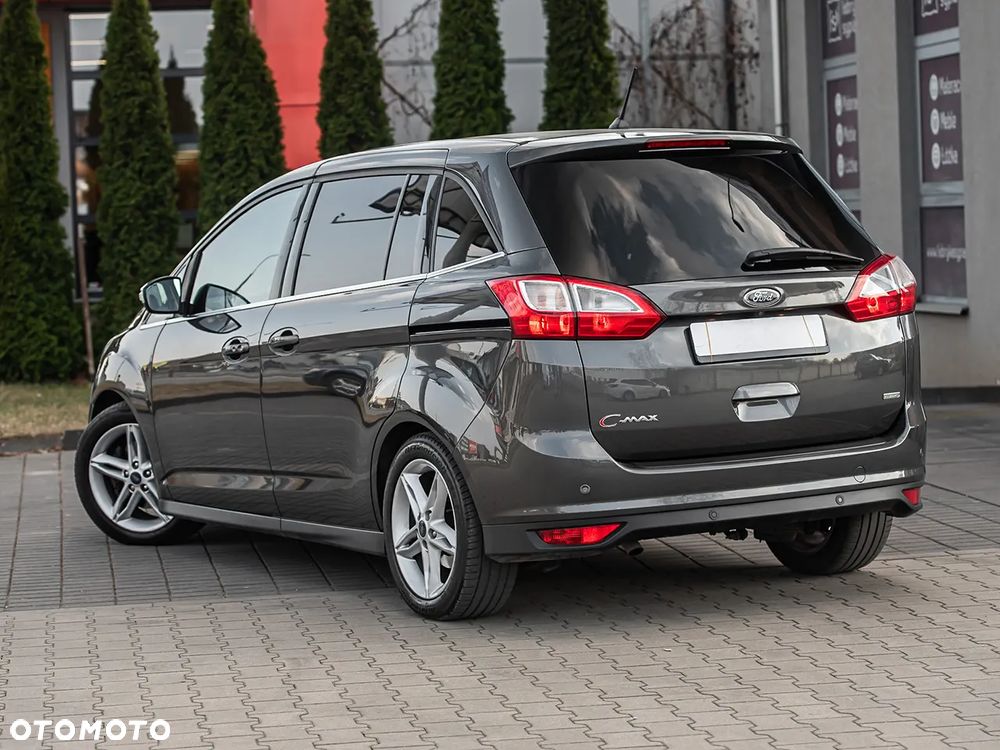 Ford Grand C-MAX - 10