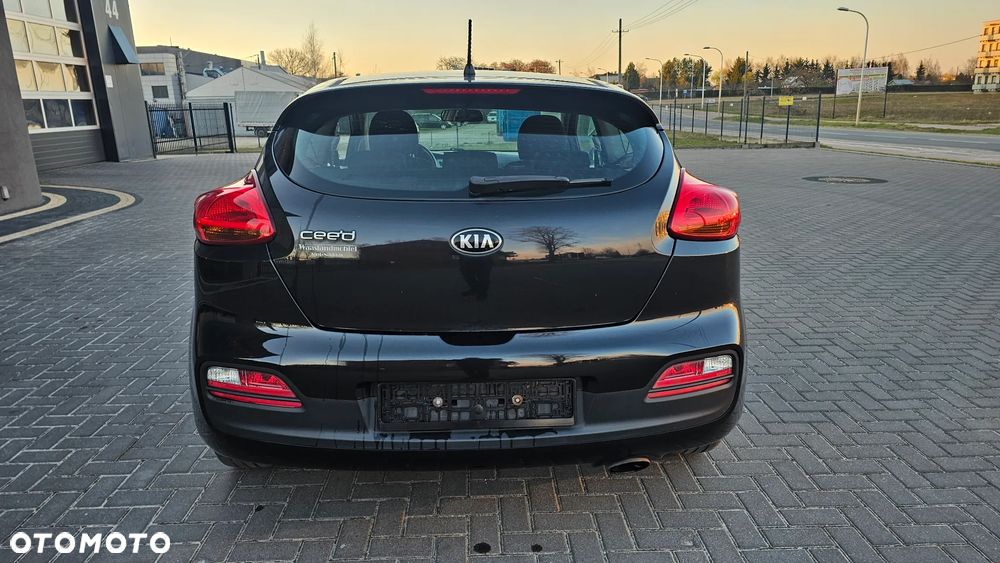 Kia Ceed 1.4 CVVT Dream Team Edition - 8