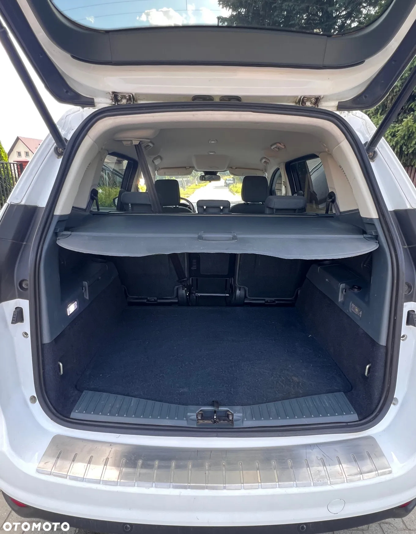 Ford Grand C-MAX - 20