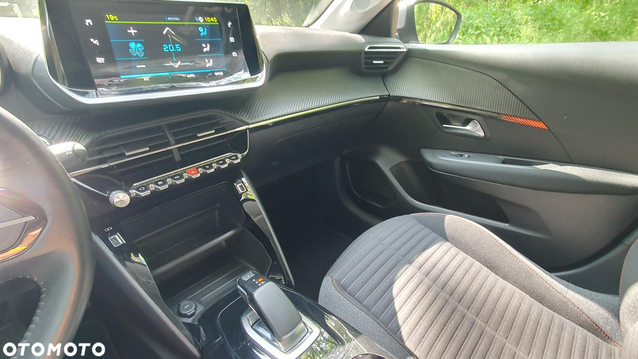 Peugeot 208 e-208 GT Line - 16