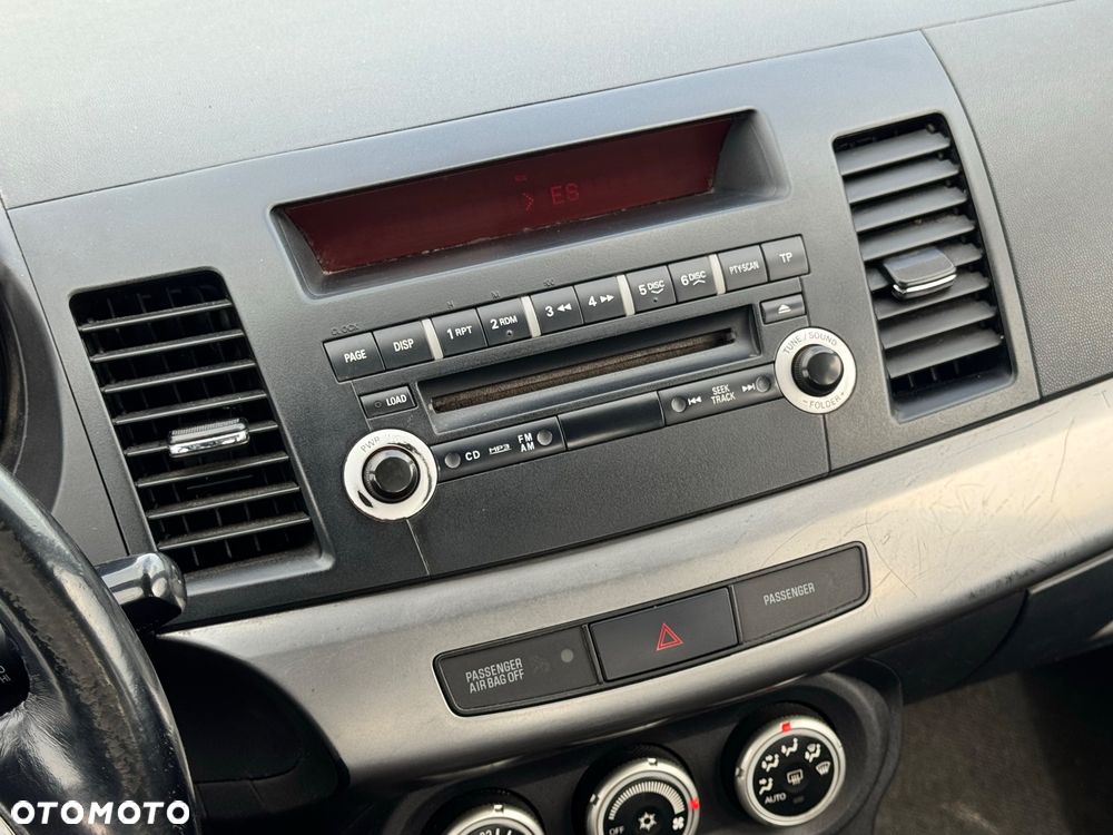 Mitsubishi Lancer 2.0 DID Instyle - 25
