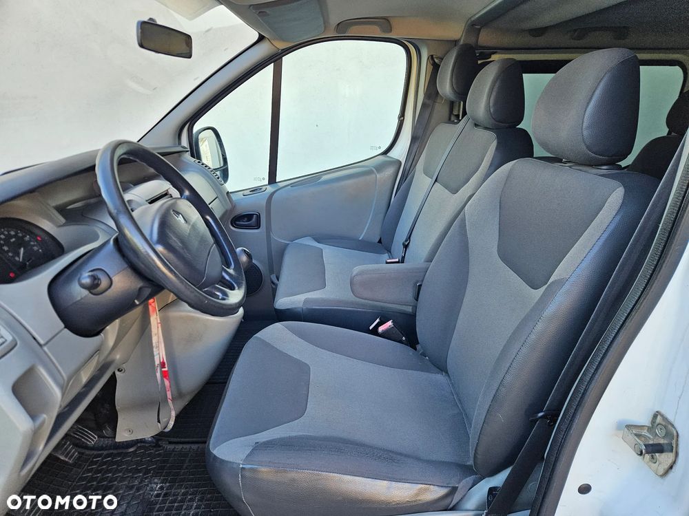 Renault Trafic - 19