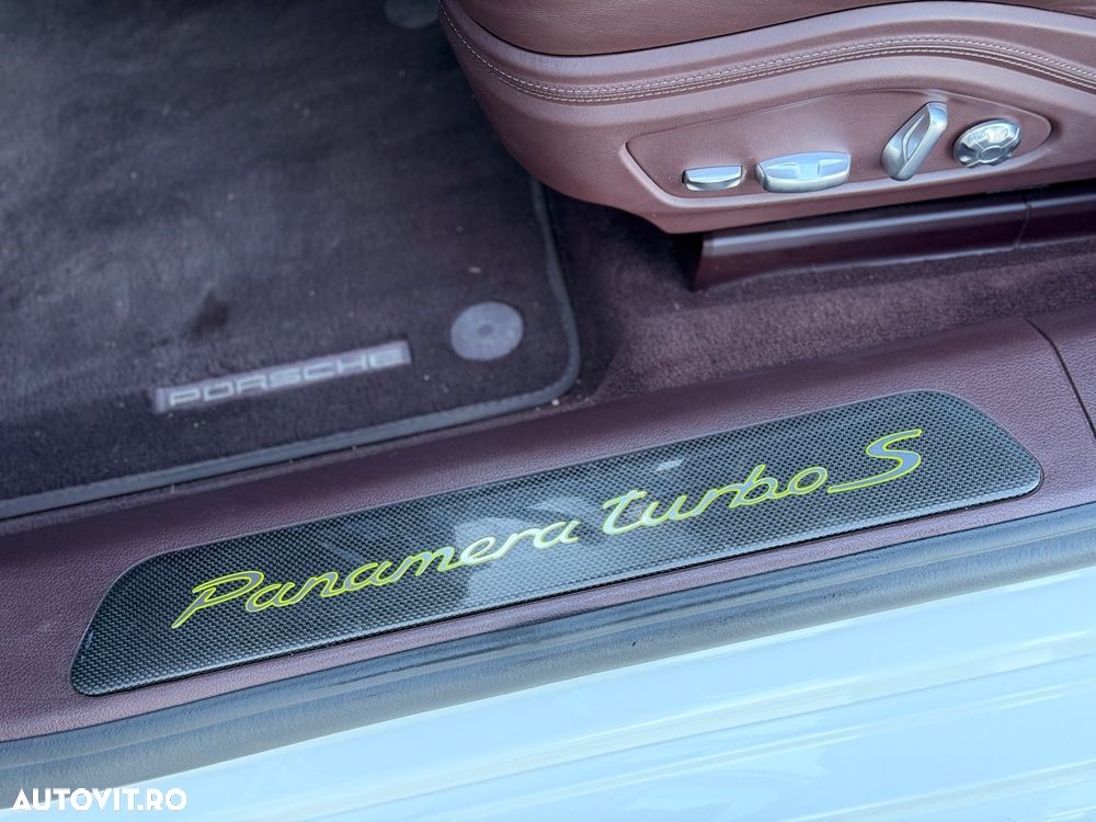 Porsche Panamera Turbo S E-Hybrid - 15