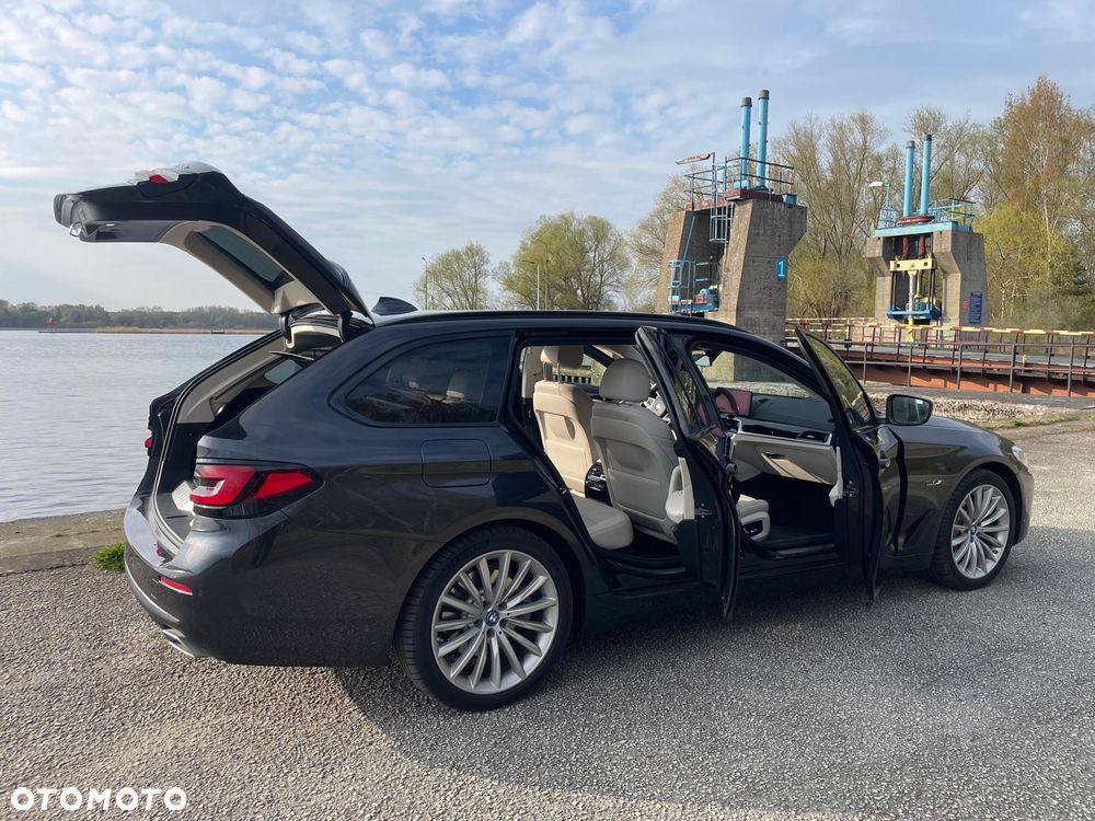 BMW Seria 5 530e Luxury Line sport - 7