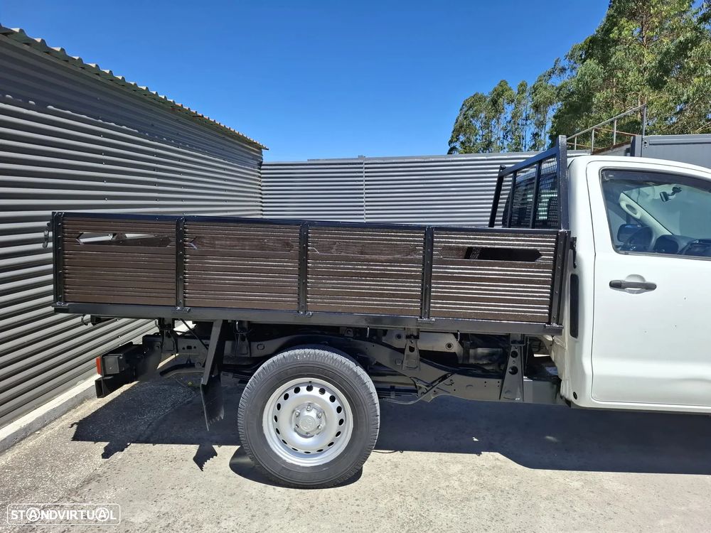 Toyota Hilux 2.5 D-4D 4WD CS CM+AC - 8
