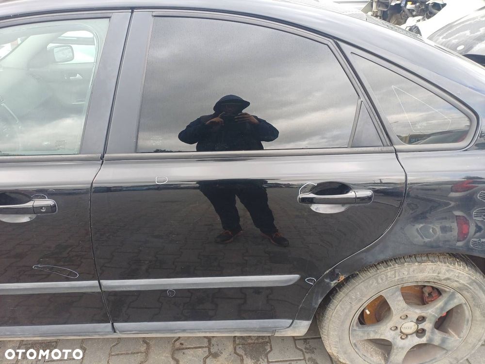 DRZWI KOMPLETNE LEWY TYŁ VOLVO S40 II 019-26 - 2