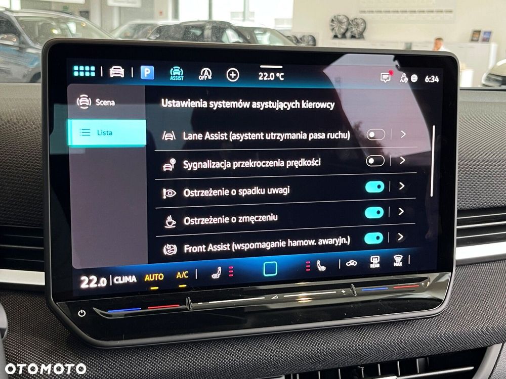 Volkswagen T-Roc 1.5 eTSI Life DSG - 11