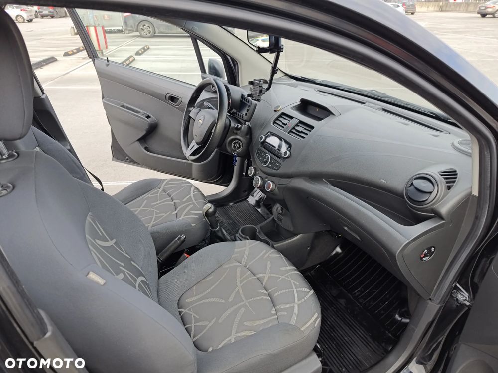 Chevrolet Spark 1.0 Base - 11