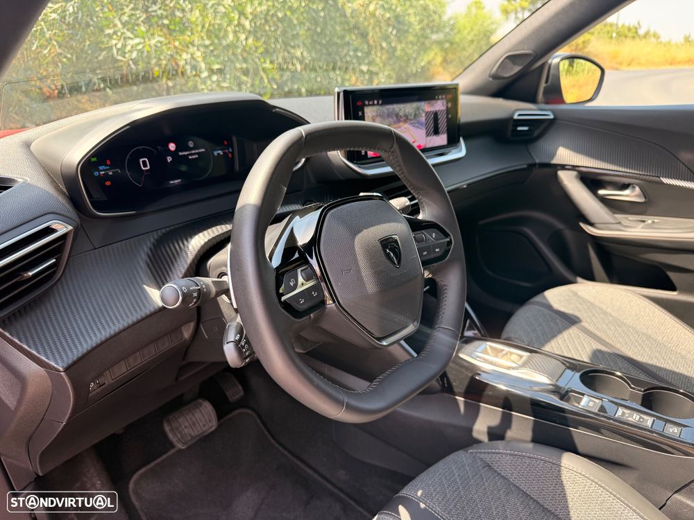 Peugeot 2008 PureTech 130 EAT8 Allure - 8