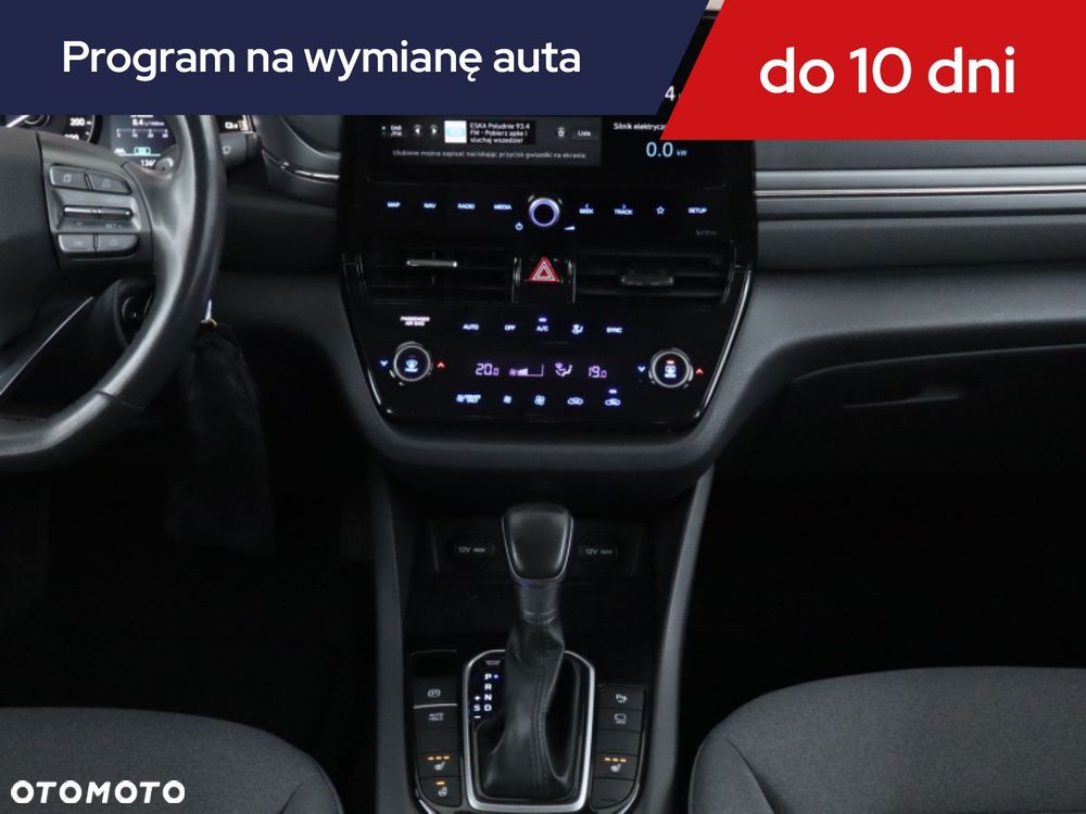 Hyundai IONIQ - 14
