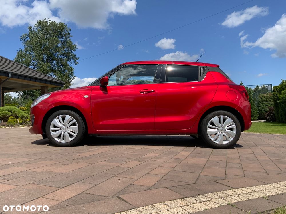 Suzuki Swift 1.2 Premium Plus CVT - 11