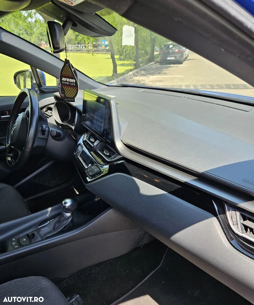 Toyota C-HR 1.8 HSD 4x2 CVT C-enter - 4