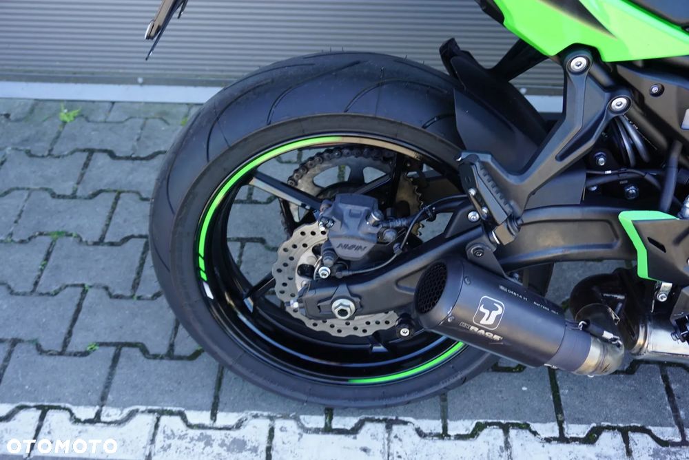 Kawasaki Ninja - 7