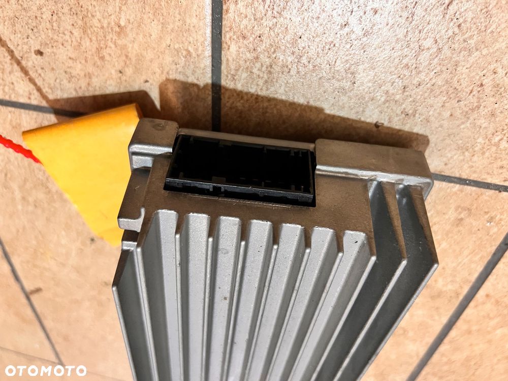 WZMACNIACZ BMW 9322687