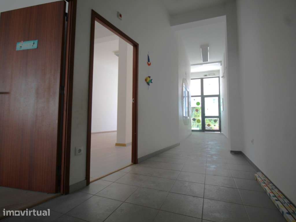Loja c/200m2 - Grande imagem: 3/19