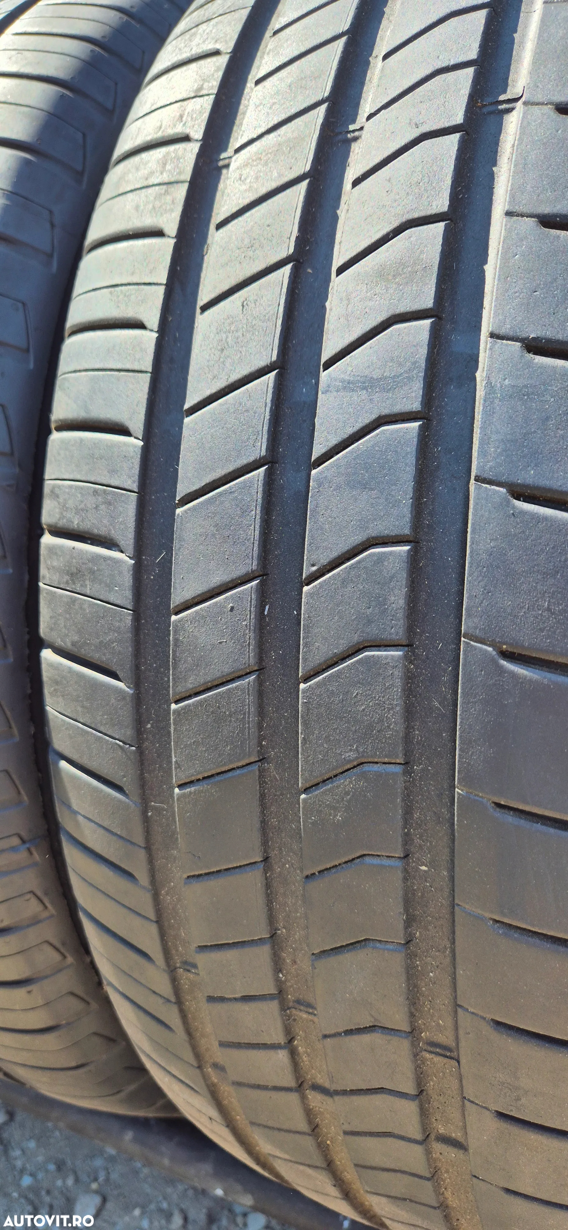215 55 18 Bridgestone - 12