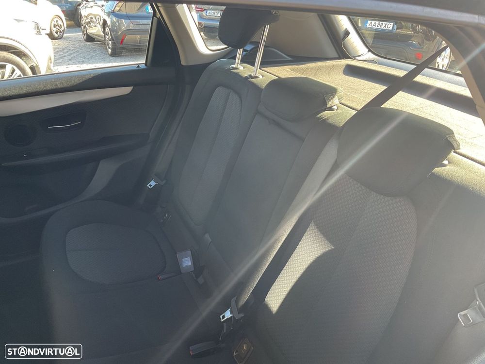 BMW 216 Active Tourer d - 40