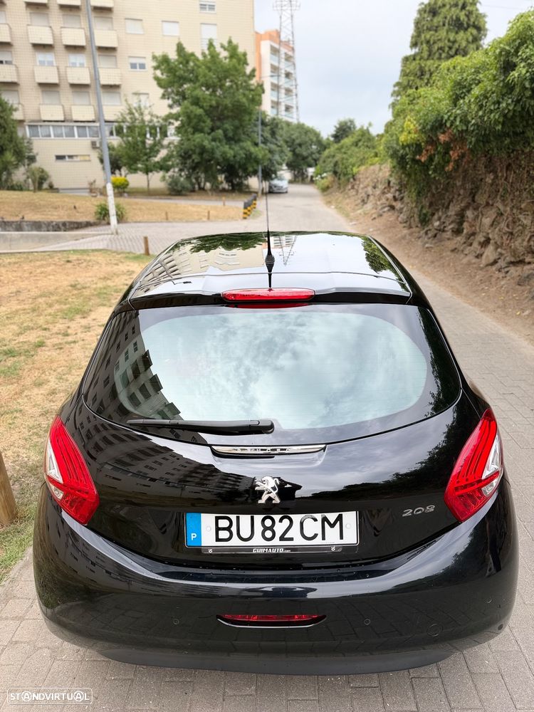 Peugeot 208 PureTech 82 Allure - 5