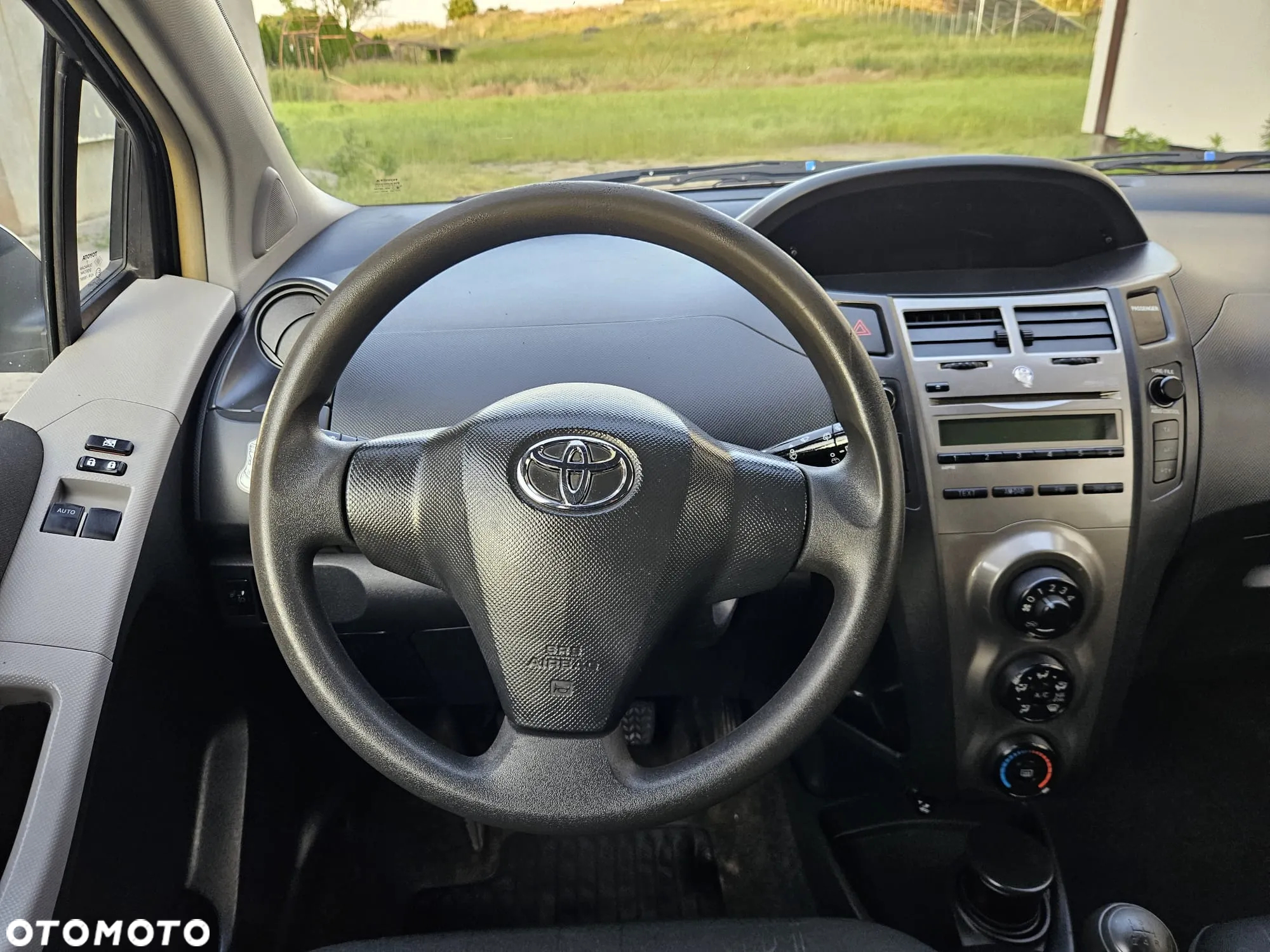 Toyota Yaris 1.0 Active - 14