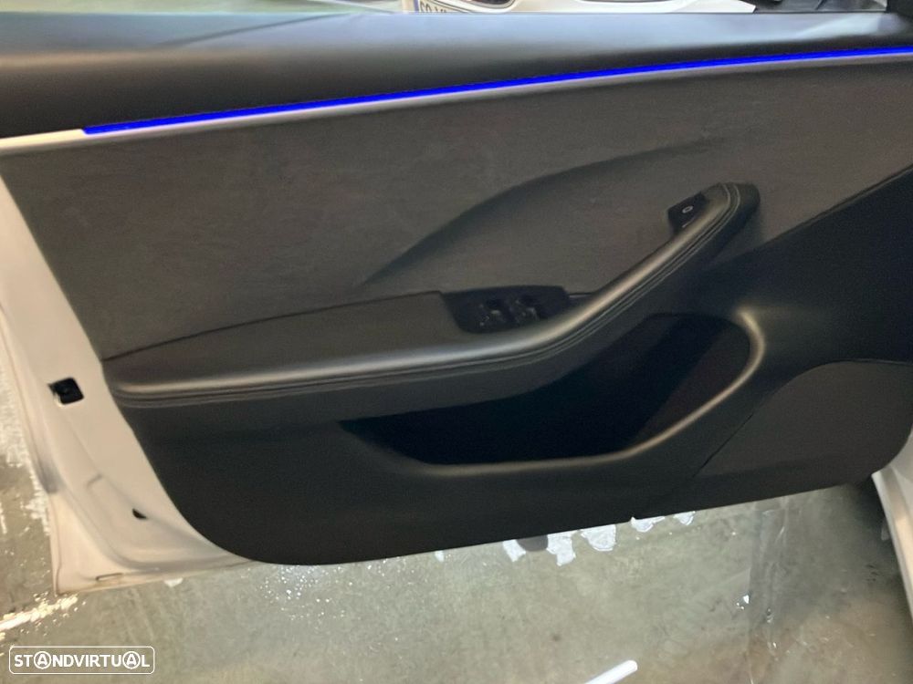 Tesla Model 3 - 19