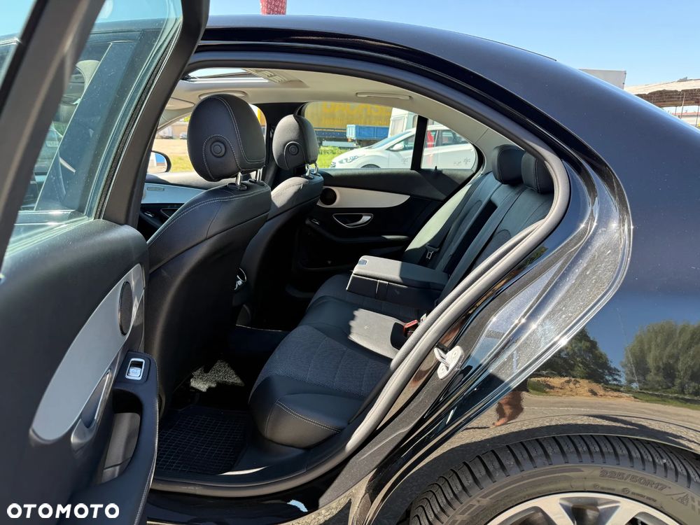 Mercedes-Benz Klasa C 180 7G-TRONIC Exclusive - 5