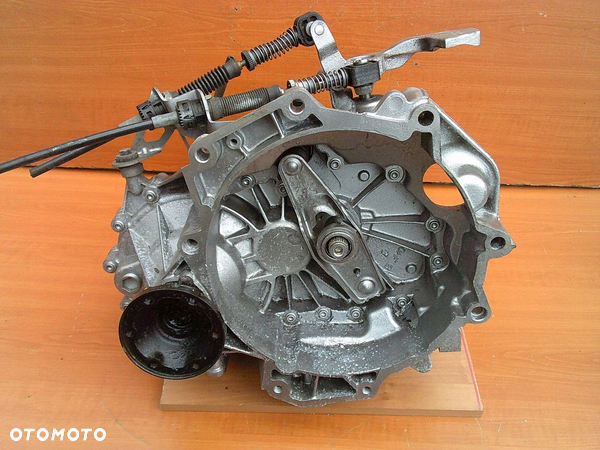 VW GOLF V AUDI A3 8P TOURAN JETTA 1.6 FSI BLP BLF SKRZYNIA HBM -200 zł P-ń