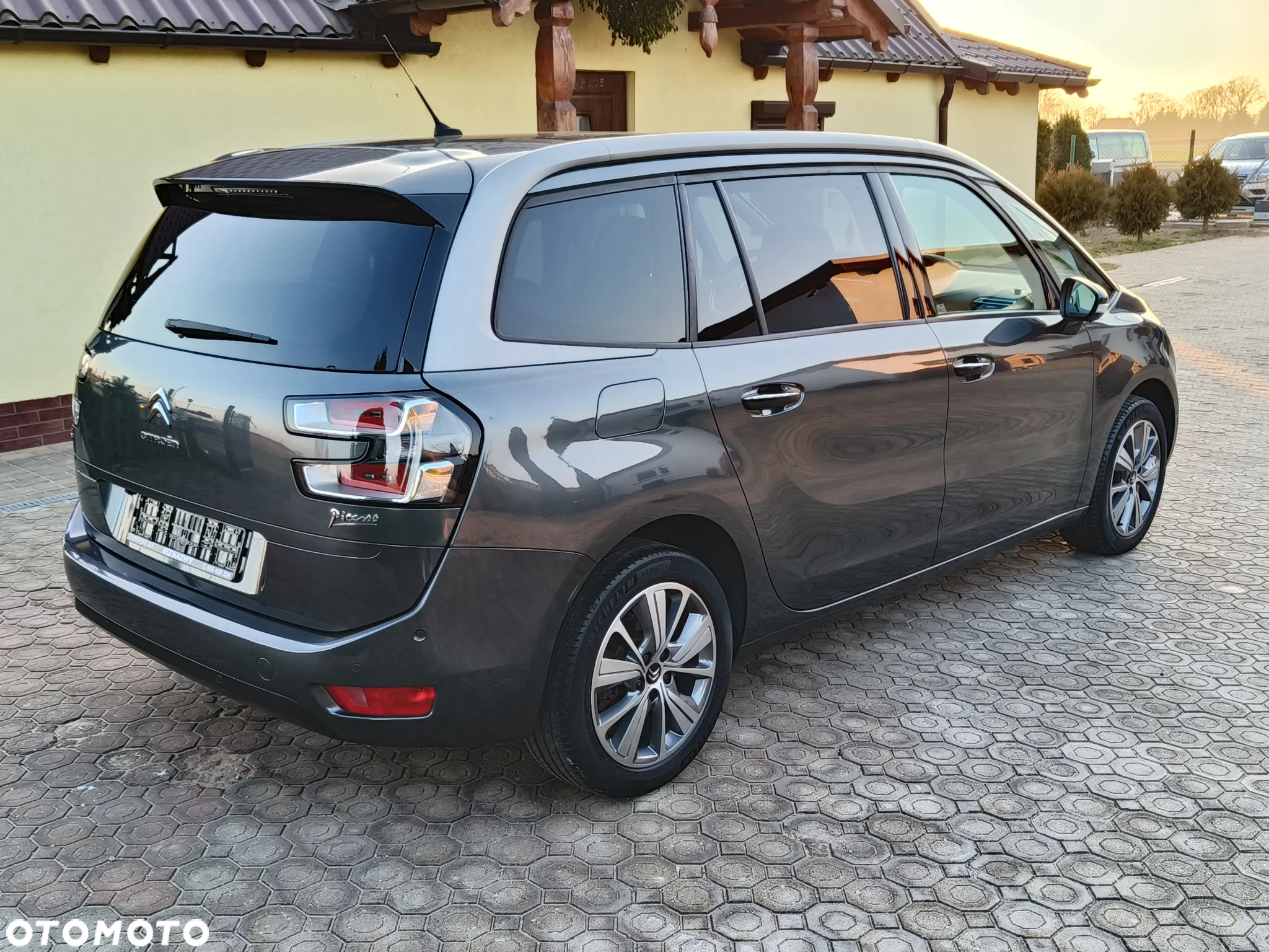 Citroën C4 Grand Picasso - 10