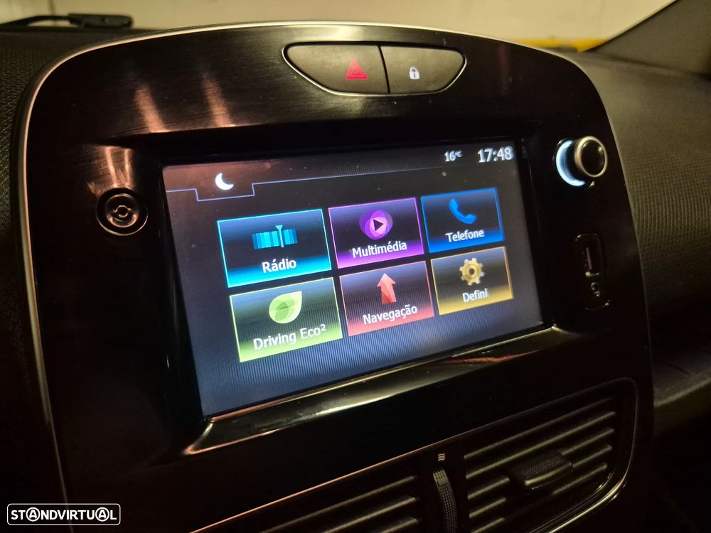 Renault Clio Sport Tourer dCi 90 Limited - 17