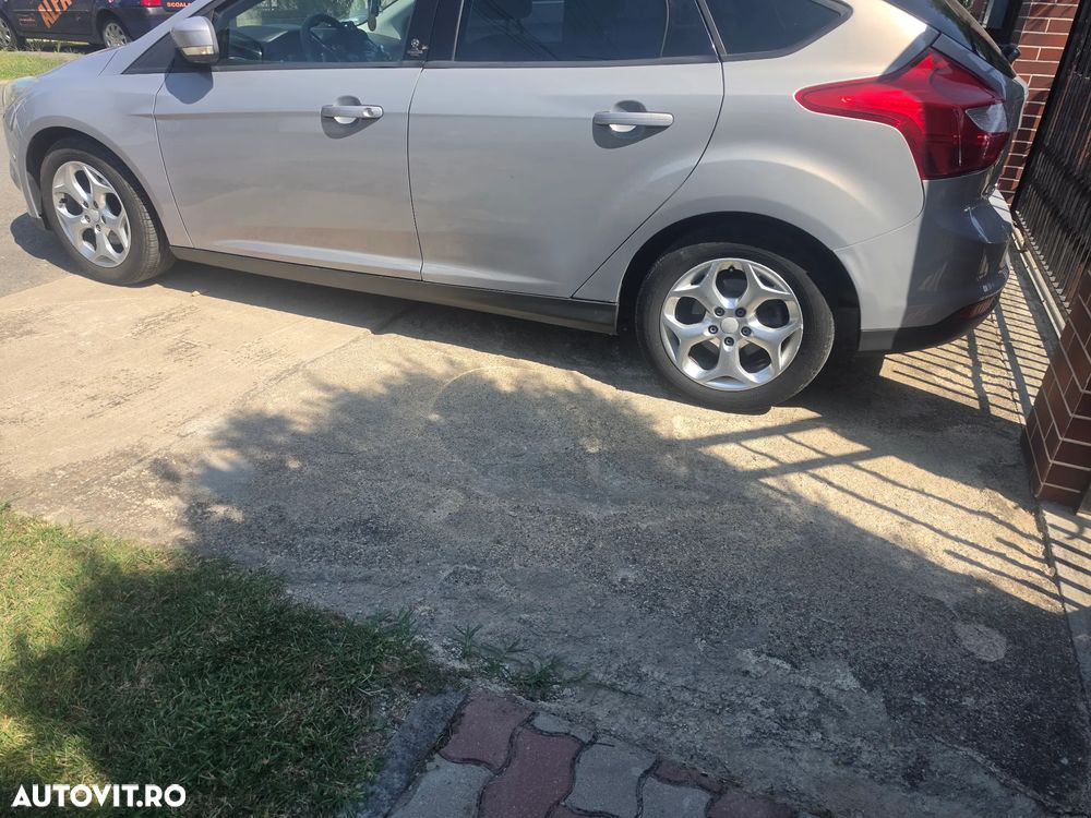 Ford Focus 1.6 TDCI DPF Start-Stopp-System Champions Edition - 15