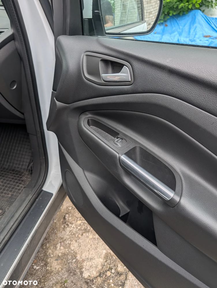 Ford Kuga 1.5 EcoBoost FWD Trend - 8