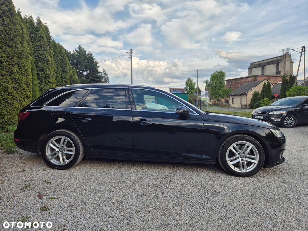 Audi A4 Avant 2.0 TDI ultra S tronic sport - 30