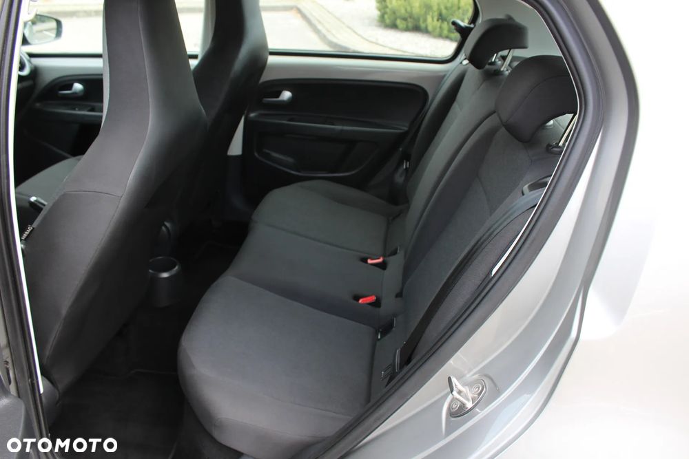 Volkswagen up! black style - 18