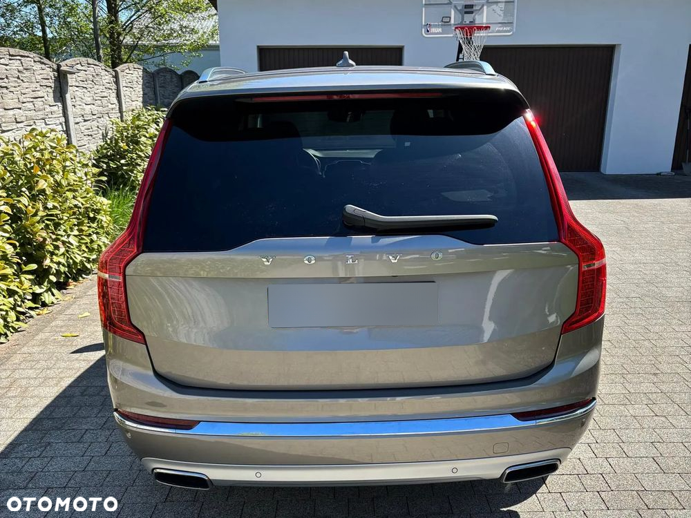 Volvo XC 90 - 3
