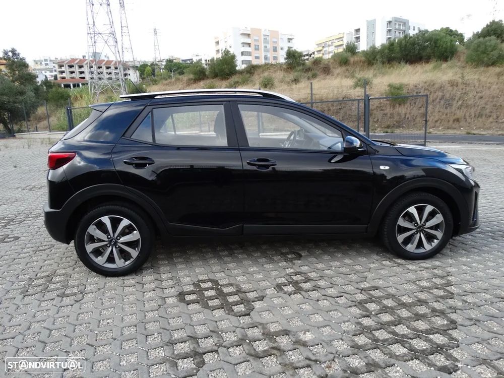Kia Stonic 1.2 Urban - 4