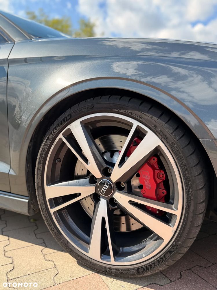 Audi RS3 Limousine - 32
