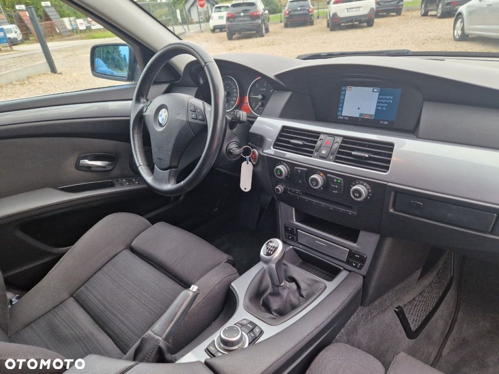 BMW Seria 5 520d Touring Edition Sport - 23