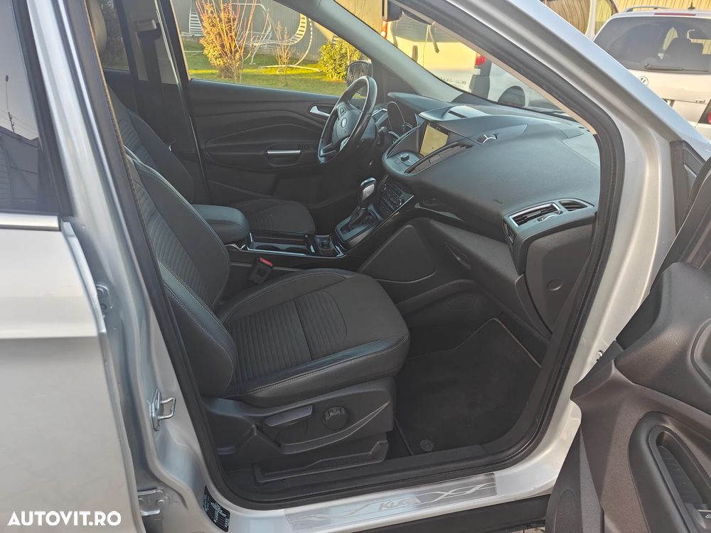 Ford Kuga 1.5 EcoBoost 4WD Titanium - 9