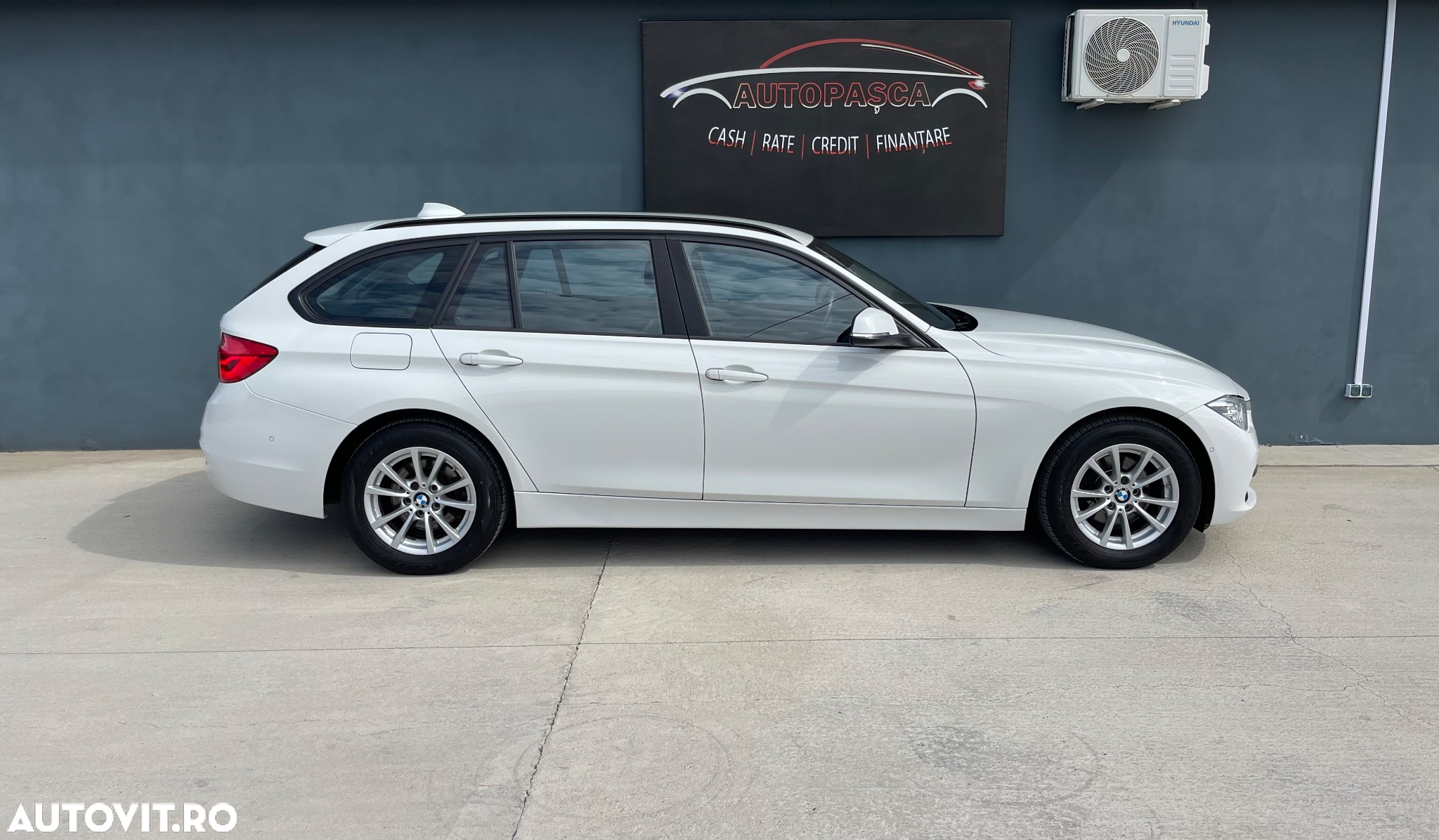 BMW Seria 3 318d Touring Aut. Advantage - 11