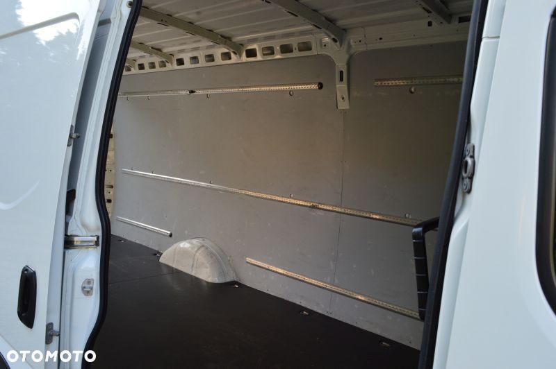 Iveco DAILY - 18