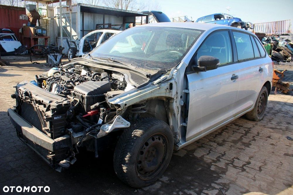 Skoda Rapid 2016 1.6TDI CXMA Spaceback (MASKA, ZDERZAK, LAMPA, BŁOTNIK, DRZWI, SZYBA, FOTEL) - 4