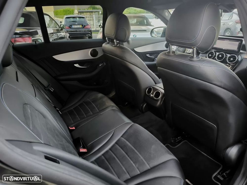 Mercedes-Benz C 300 de AMG Line - 25