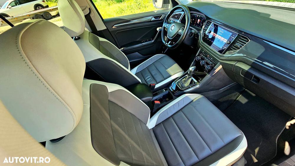 Volkswagen T-Roc - 14