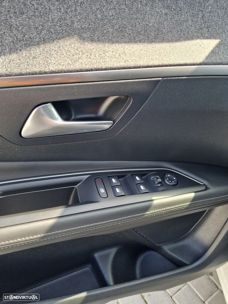 Peugeot 3008 PureTech 130 Stop & Start EAT6 Allure - 14
