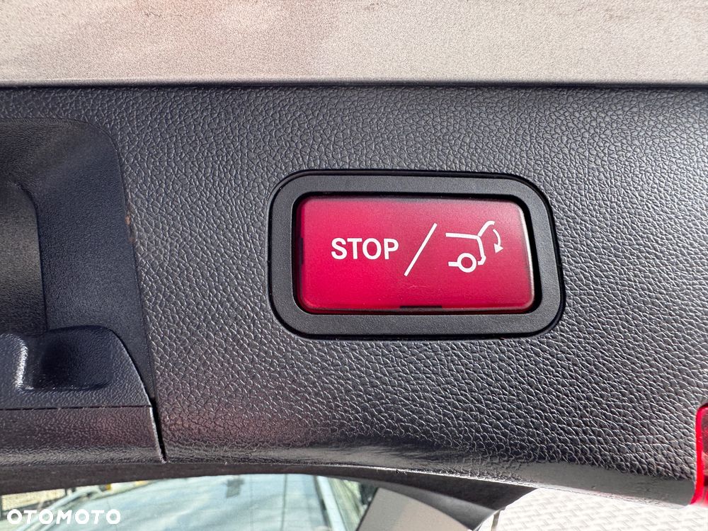 Mercedes-Benz Klasa E 250 CDI DPF BlueEFFICIENCY 7G-TRONIC Avantgarde - 22