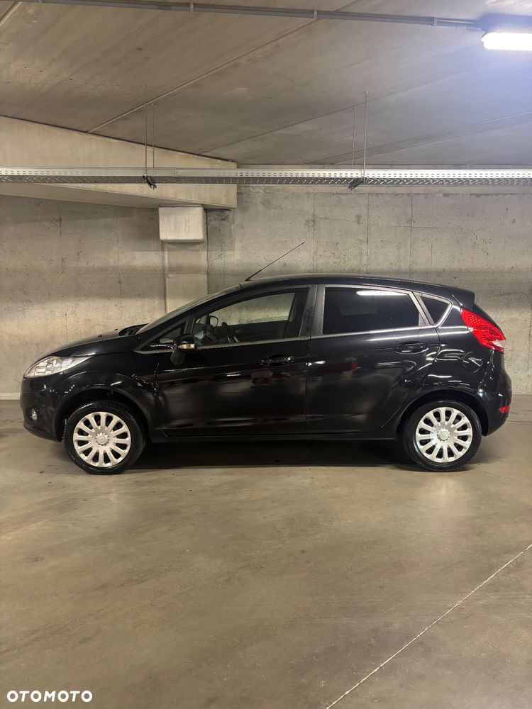 Ford Fiesta - 10