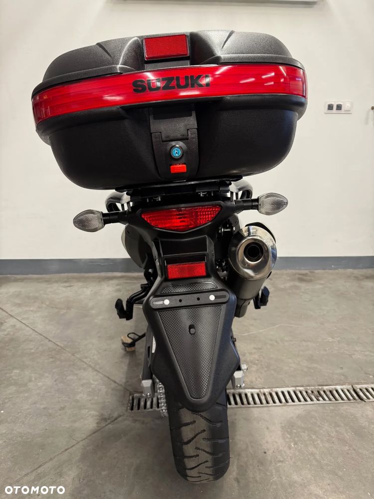 Suzuki V-STROM - 40